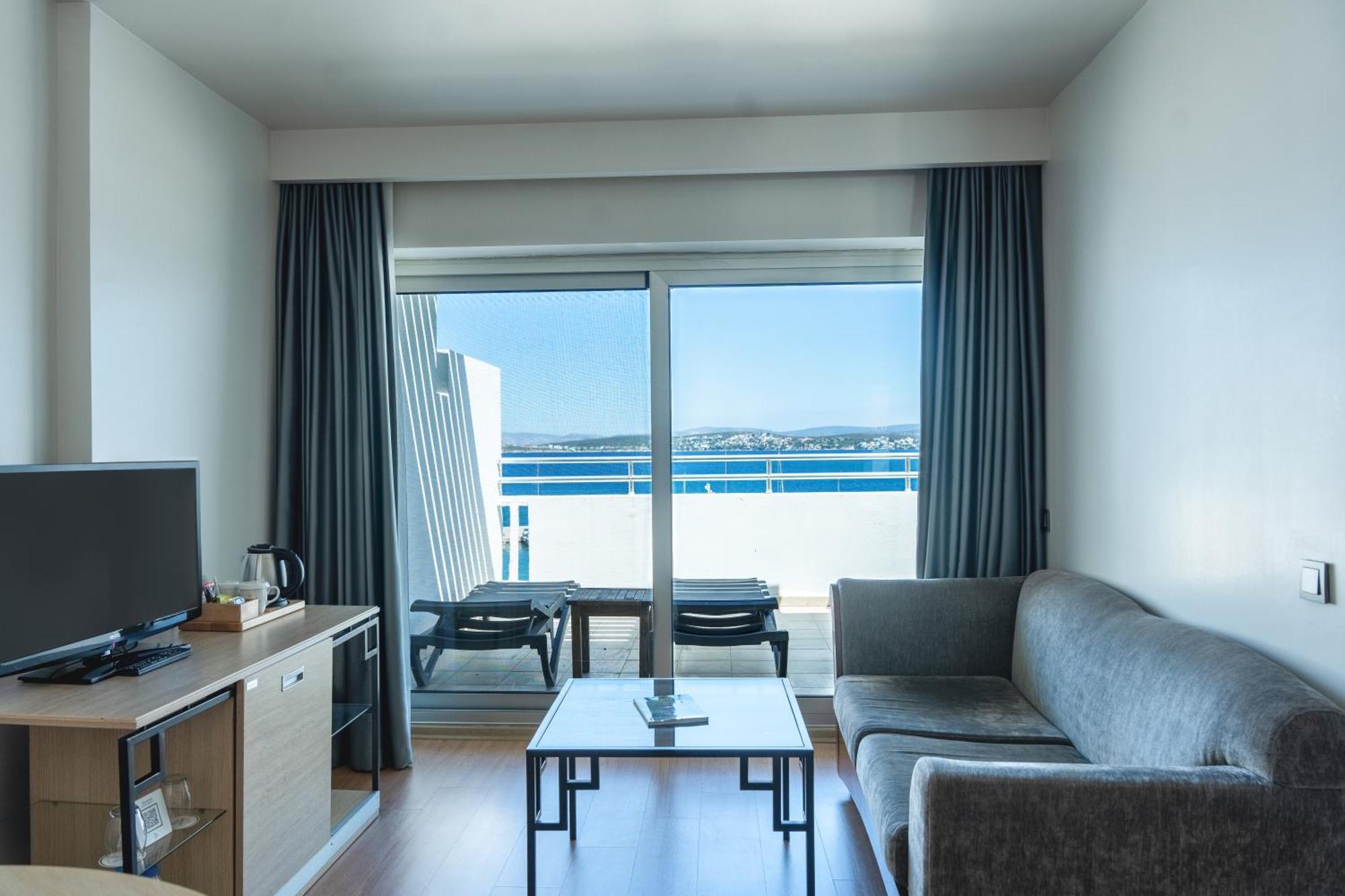 Altin Yunus Hotel & Spa - Çeşme מראה חיצוני תמונה