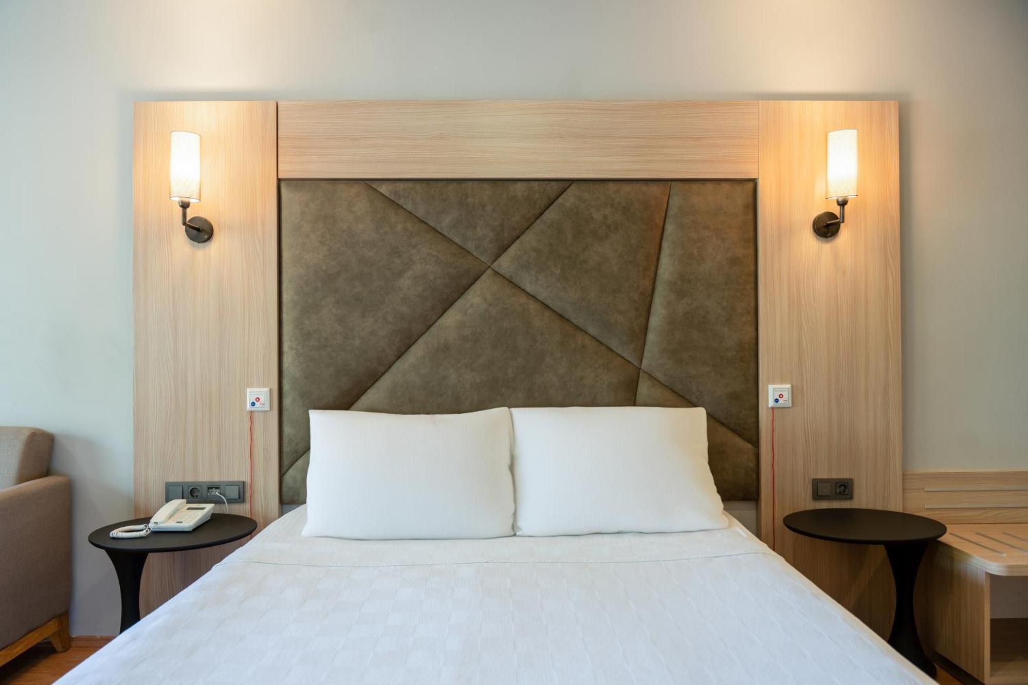 Altin Yunus Hotel & Spa - Çeşme מראה חיצוני תמונה
